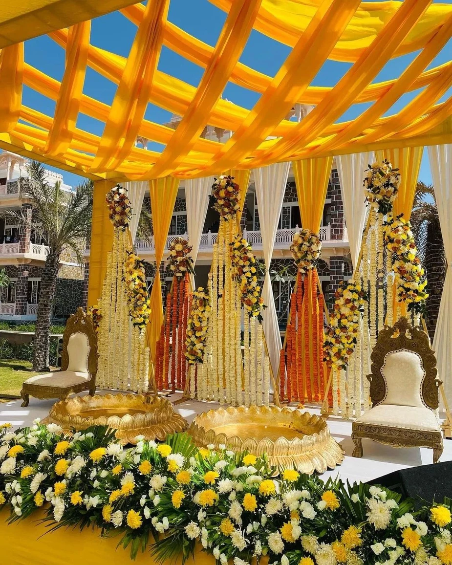 Read more about the article Haldi & Mehndi Ceremony Trending Décor Ideas | Haldi Decoration New Concepts | Wedding kalakar