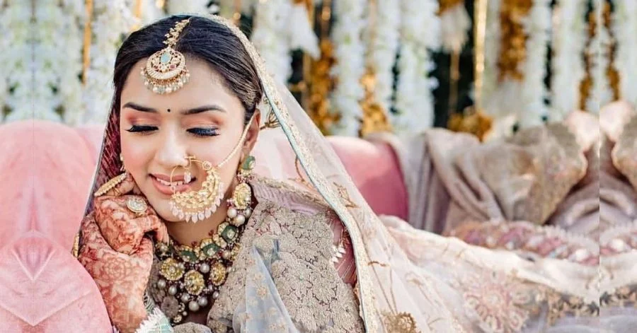 Radiant in White: A Stunning Bridal Makeup Look to Complement Your White  Lehenga 🤍 Lehenga - @frontierphagwara Jewellery -… | Instagram