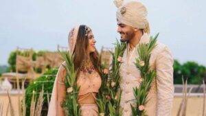Read more about the article Latest Varmala Designs: Top Inspirations for Indian Wedding Rituals”