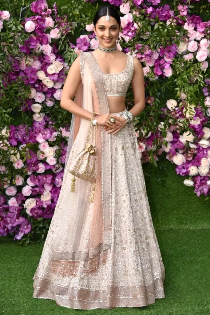 What's so special about Parineeti Chopra's ivory wedding lehenga by Manish  Malhotra?