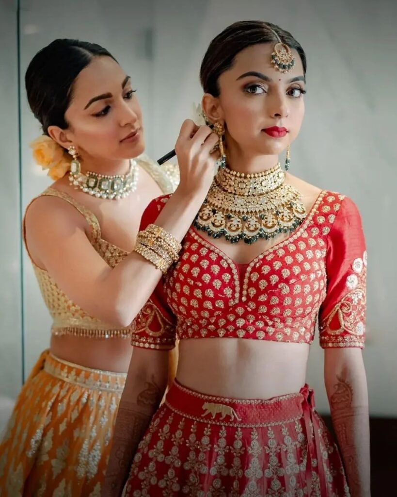 Top 10 Celebrity Bride's Lehengas, Ishati Advani ( Kiara Advani ), Lehengas