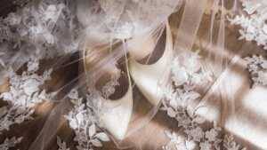 Read more about the article Beach Wedding Accessories: Accentuating Your Special Day with Coastal Elegance
