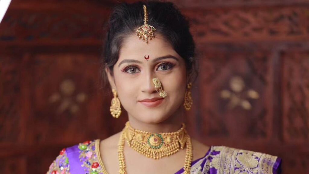 50 Maharashtrian bridal makeup captions for Instagram