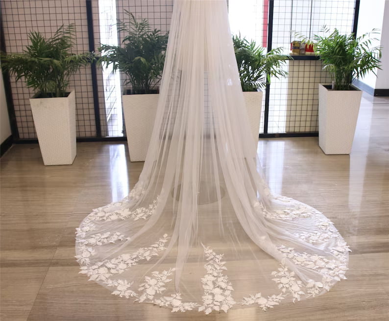 Beach Wedding Accessories, Flowy Bridal Veils