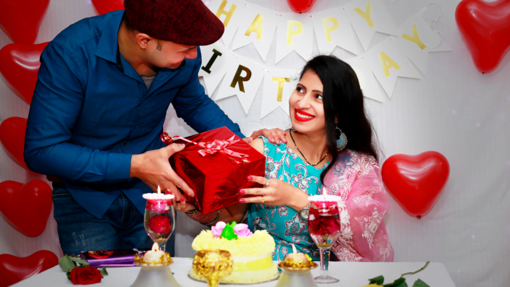 Read more about the article 20 Heartwarming Birthday Wishes Quotes for Your Wife