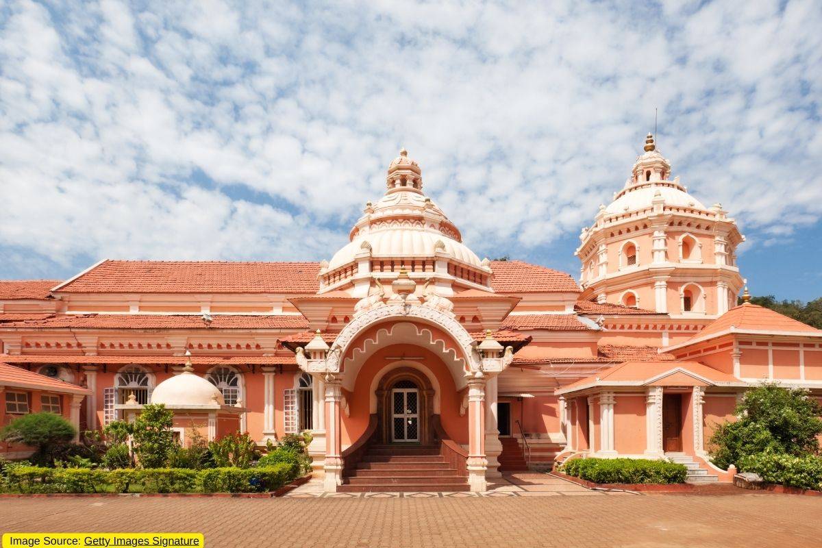 You are currently viewing The Other Side Of Goa: 7 Temples To Visit In The City Of Beaches