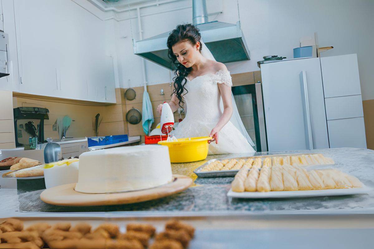 You are currently viewing First Day in the Kitchen as a Bride: Essential Tips for New Beginnings